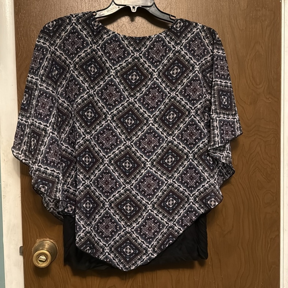 AB Studio Purple and White Patterned Top size XL - Picture 5 of 5